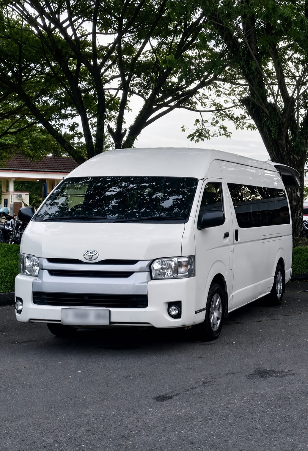 Layanan penyewaan mobil Mitra Rentcar Ambon