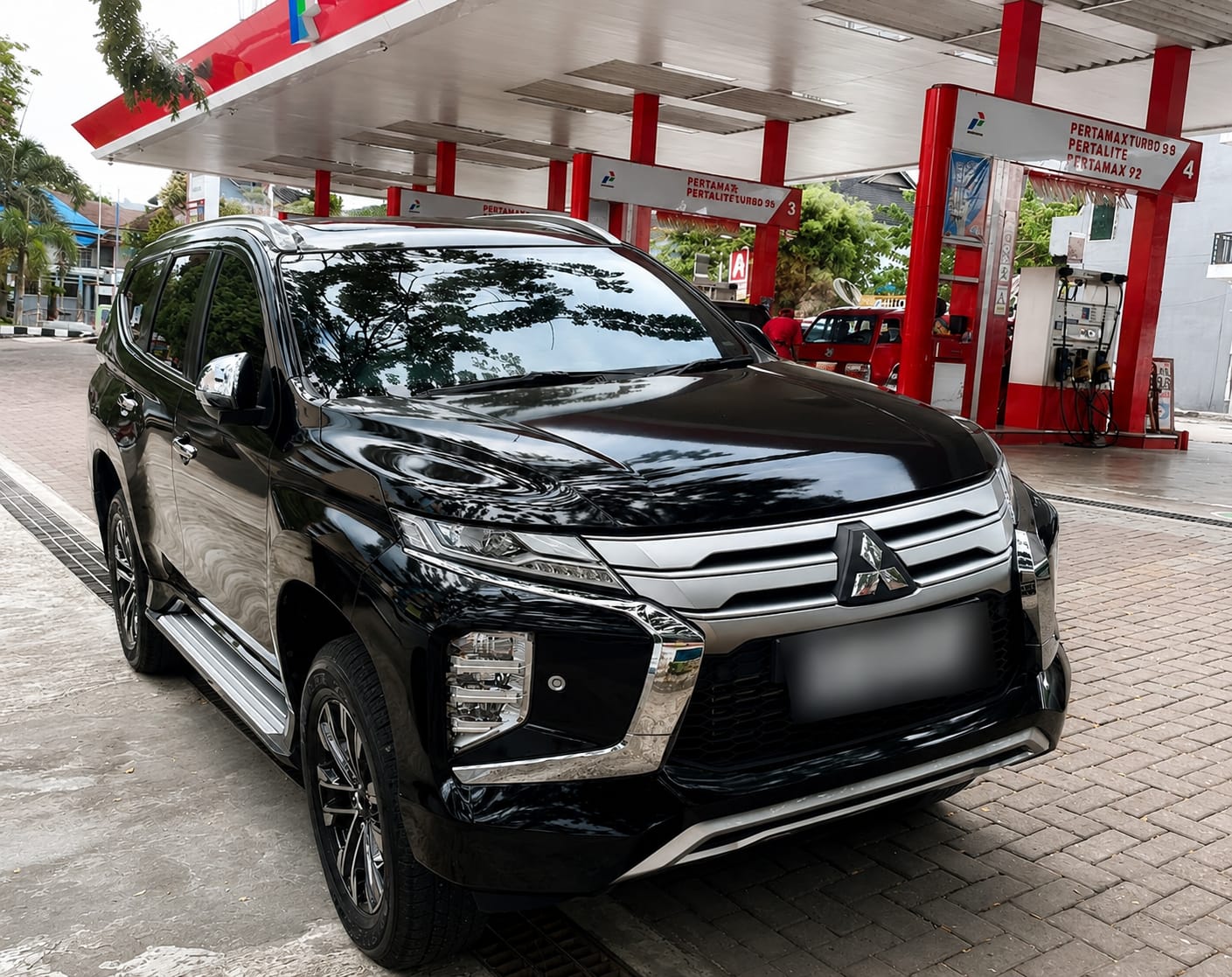 Sewa Mitsubishi Pajero Sport di Ambon